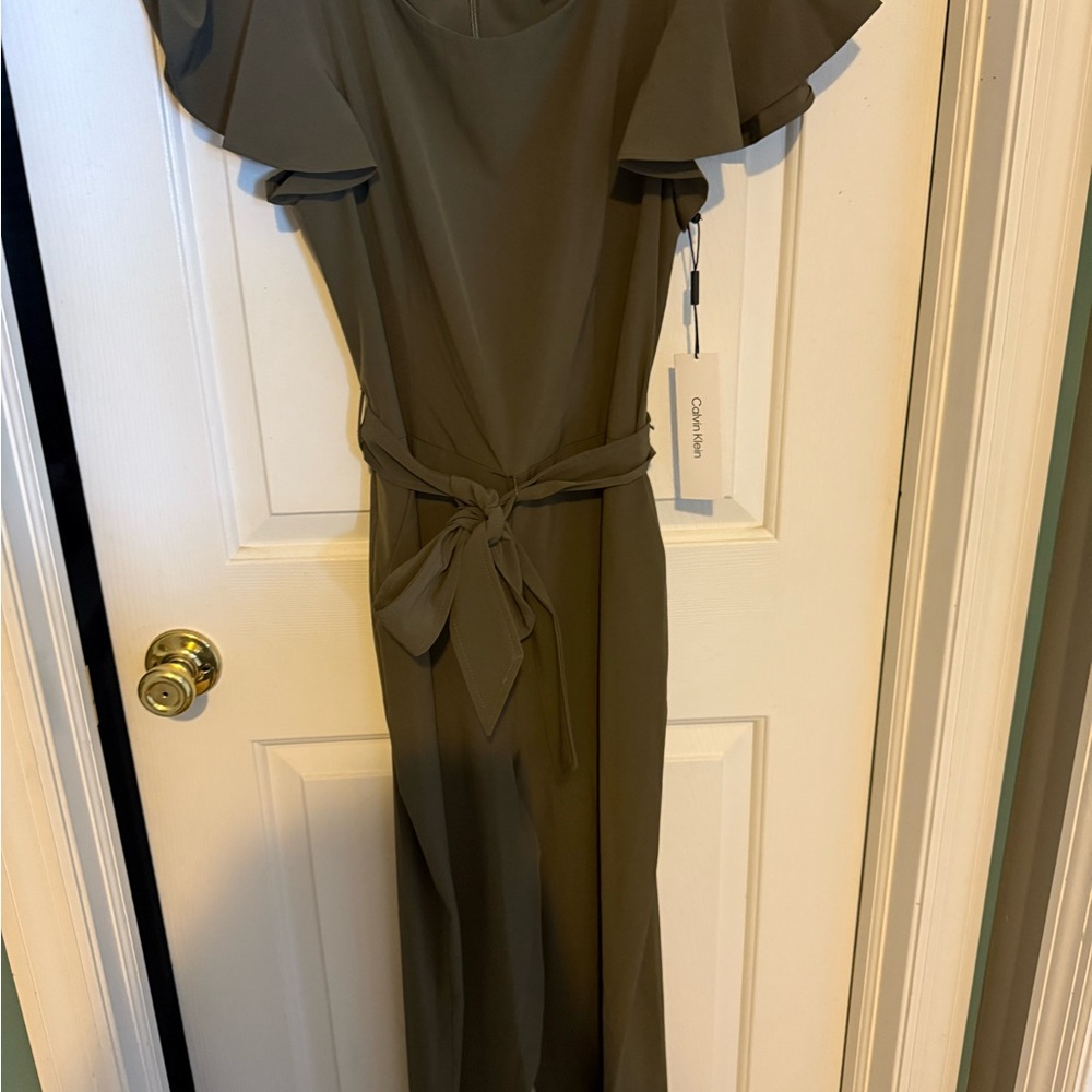 NWT ladies Calvin Klein Olive Green Women's Jumpsuit. Size 10